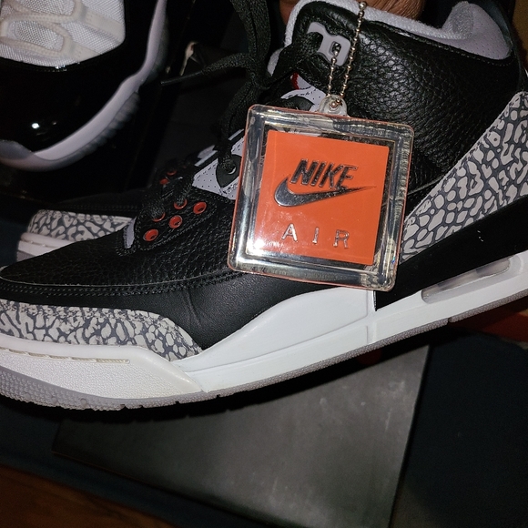 Jordan 3 - Picture 3 of 8